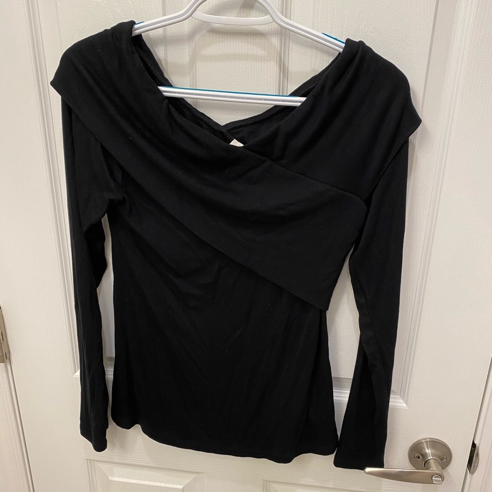 Aritzia BABATON off the shoulder ribbed long sleeve